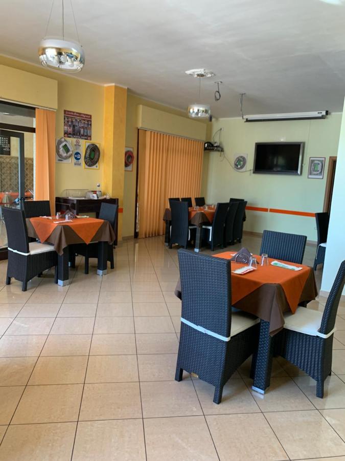 Stanza Vacanza Lo Stadio Sibari Buitenkant foto