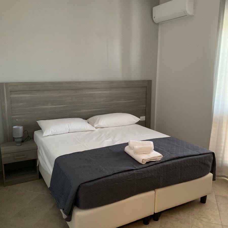 Stanza Vacanza Lo Stadio Sibari Buitenkant foto