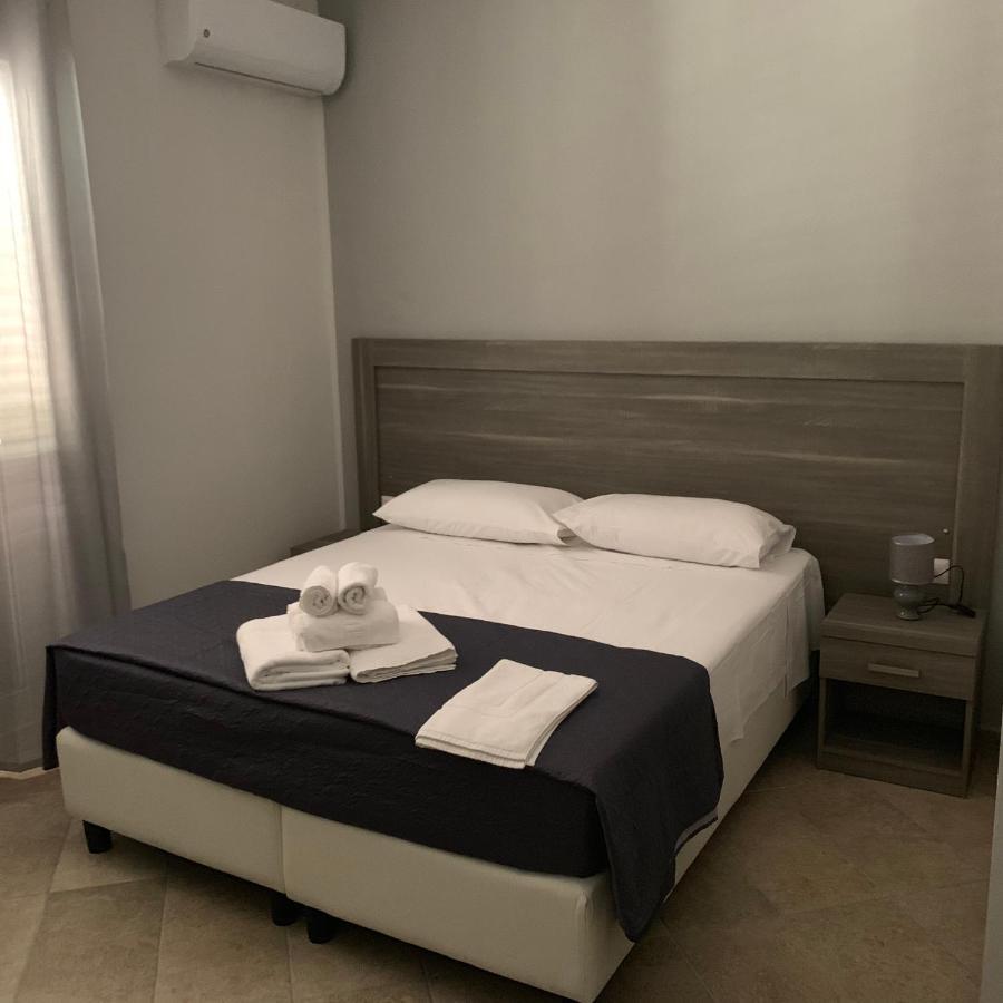 Stanza Vacanza Lo Stadio Sibari Buitenkant foto
